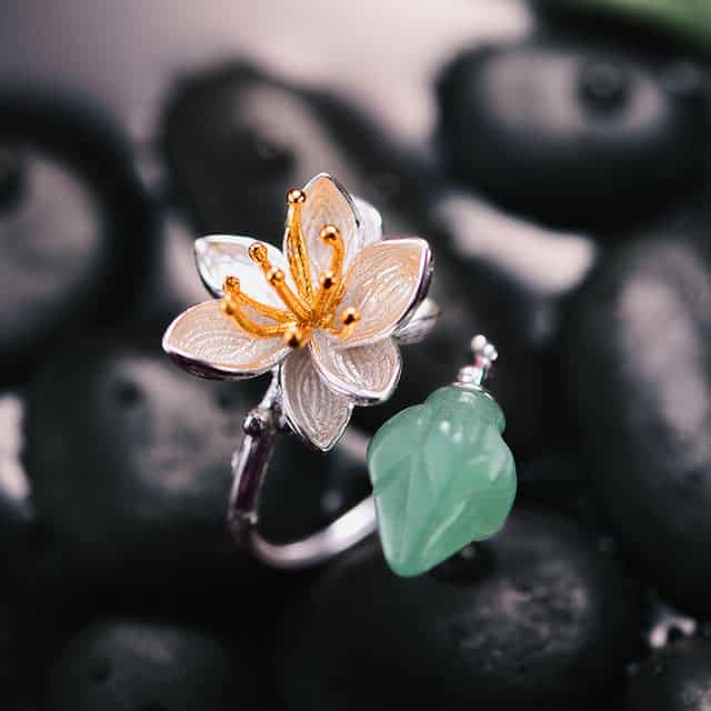 Anti-Stress Ring <Br>Lotusblomst (Sølv)
